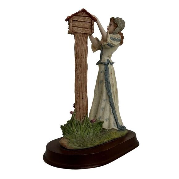 La Verona Figurine 8" Multicolor Girl At The Mailbox Hand Painted Porcelain - Picture 5 of 8